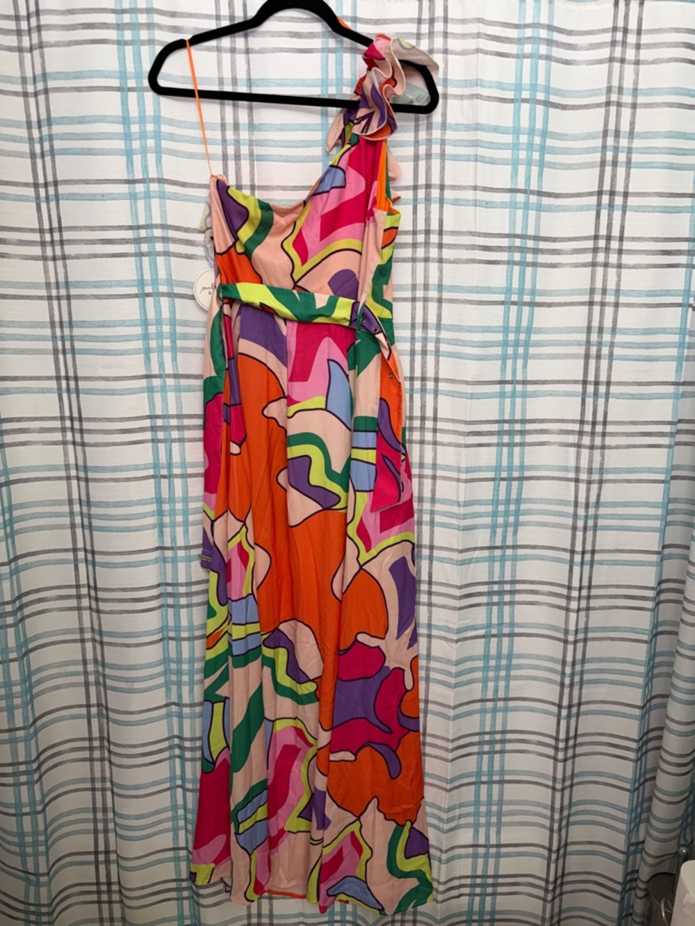 One-Shoulder Ruffle Maxi Dress in Multicolor Print - Picture 3 of 3